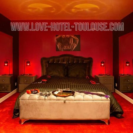 Suite Miroirs Love Hotel Тулуза Экстерьер фото